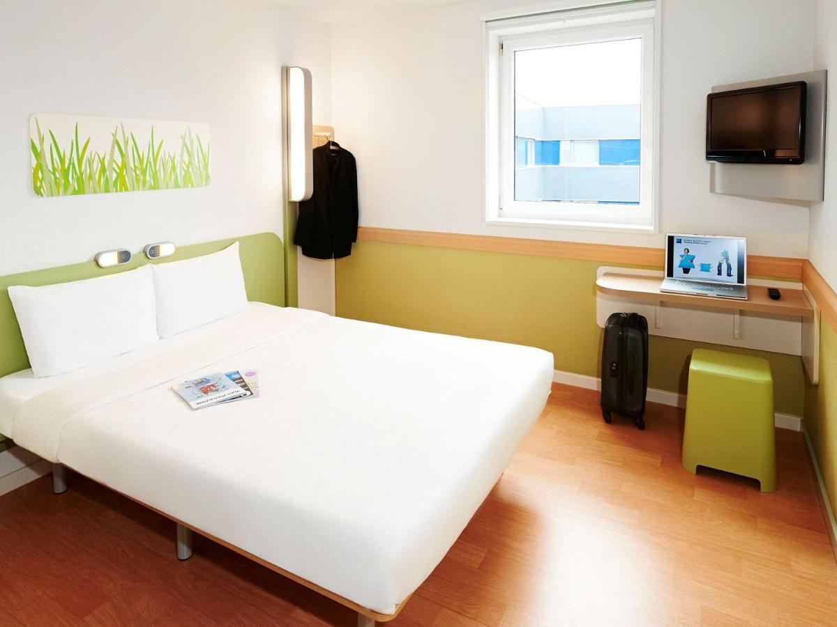 Ibis Budget Cergy St Christophe Eksteriør bilde