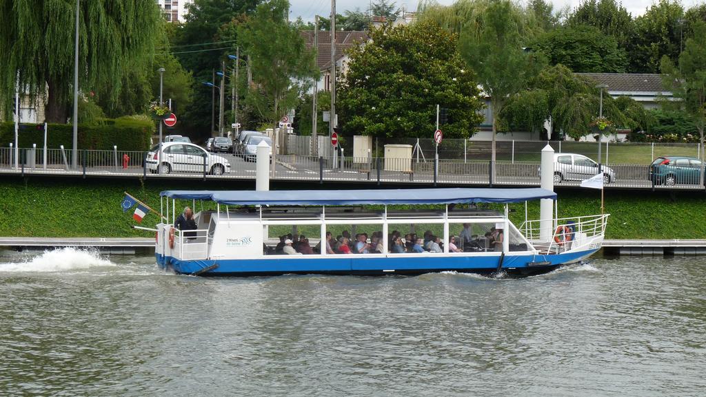 Ibis Budget Cergy St Christophe Eksteriør bilde