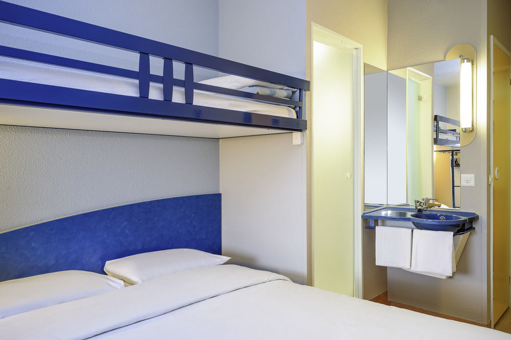 Ibis Budget Cergy St Christophe Eksteriør bilde