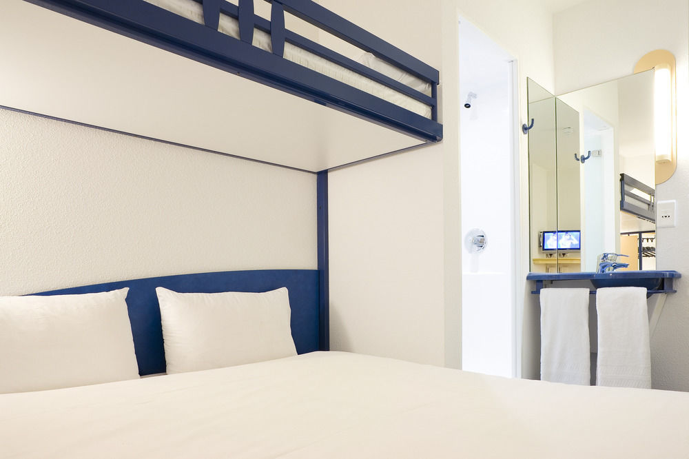 Ibis Budget Cergy St Christophe Eksteriør bilde