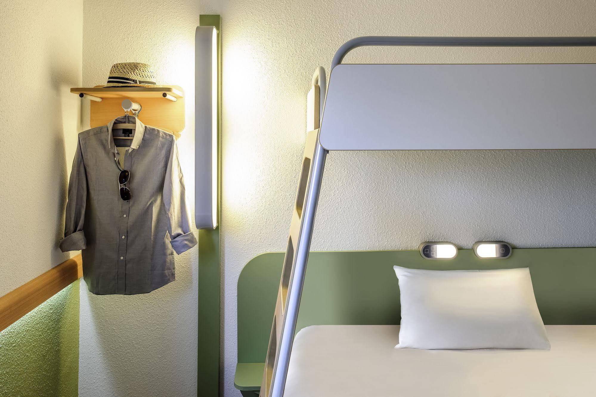 Ibis Budget Cergy St Christophe Eksteriør bilde