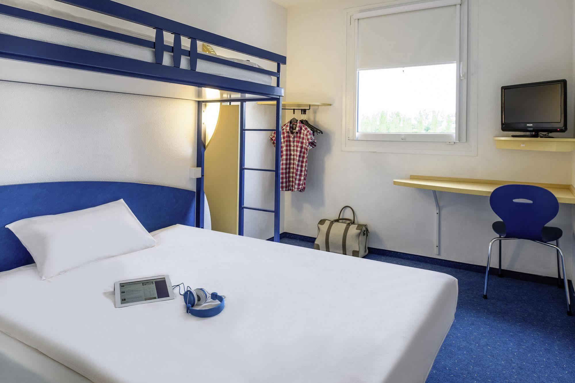 Ibis Budget Cergy St Christophe Eksteriør bilde