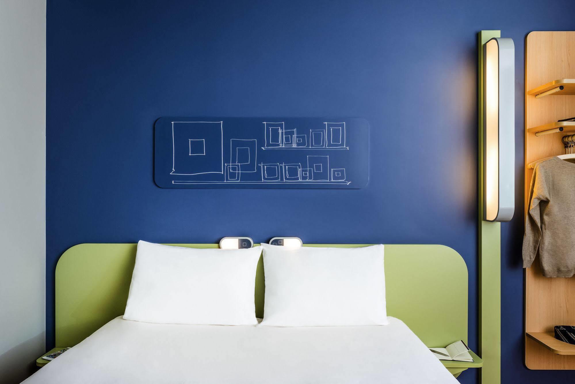 Ibis Budget Cergy St Christophe Eksteriør bilde
